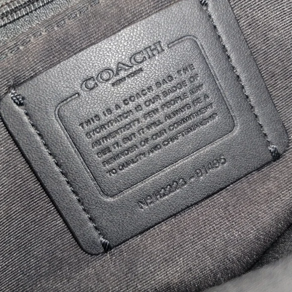 Vintage Coach Lillie Signature Carryall In Signatue Canvas Gold Tone Hardware - Picture 15 of 16